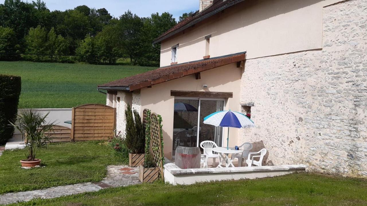 Gites Le Clos De Lamie Avec 2 Piscines Privees Fossemagne エクステリア 写真